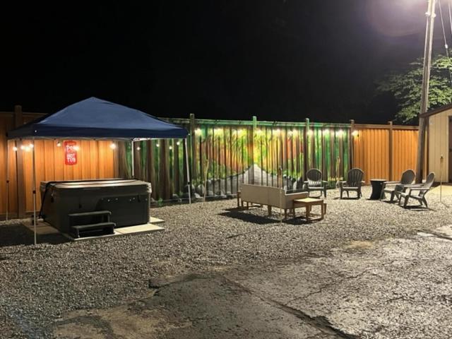 Benton Motel Екстер'єр фото